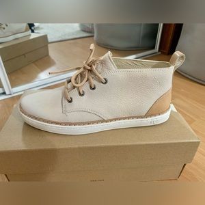 Ugg Kallisto Fashion Sneaker 6.5 Leather/Nubuck